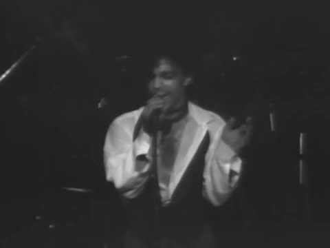 Prince - Do Me, Baby - 01/30/82 - Capitol Theatre (OFFICIAL)