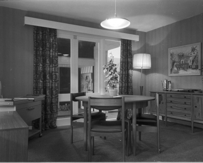 rds_home-exhibit_dining-room_1960s-e1461143133611
