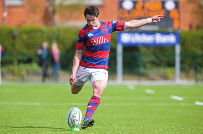 Joey Carbury kicks a conversion