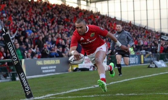 Simon Zebo scores a try