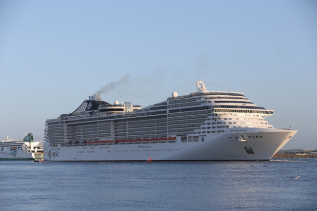 11/5/2015 Largest Cruise ship MSC Splendida
