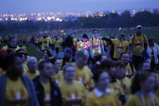 NO FEE0219 Darkness Into Light 2016 copy