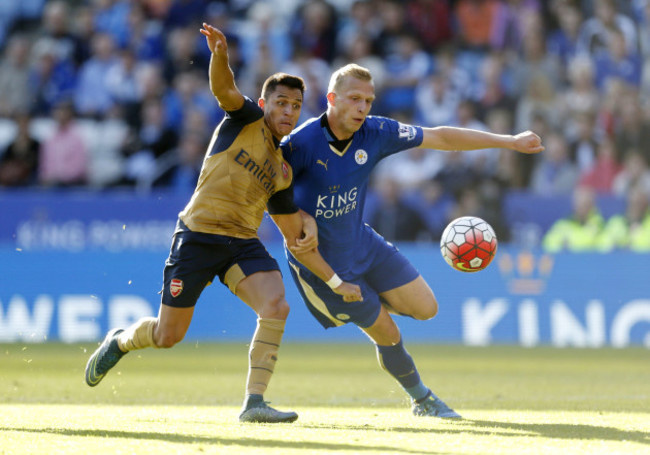 Soccer - Barclays Premier League - Leicester City v Arsenal - King Power Stadium