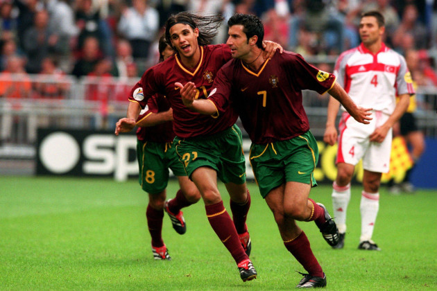 Soccer - Euro 2000 - Quarter Final - Turkey v Portugal