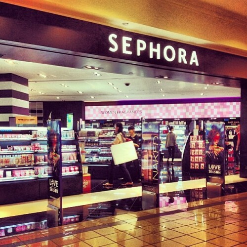 Sephora... I call it paradise or heaven or polaris or surgaaaaaaa