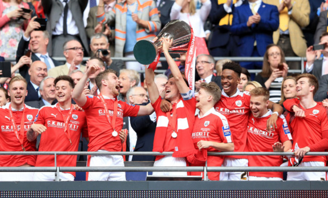 Barnsley v Oxford United - Johnstone's Paint Trophy - Final - Wembley Stadium