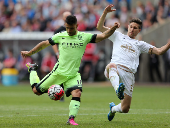 Swansea City v Manchester City - Barclays Premier League - Liberty Stadium