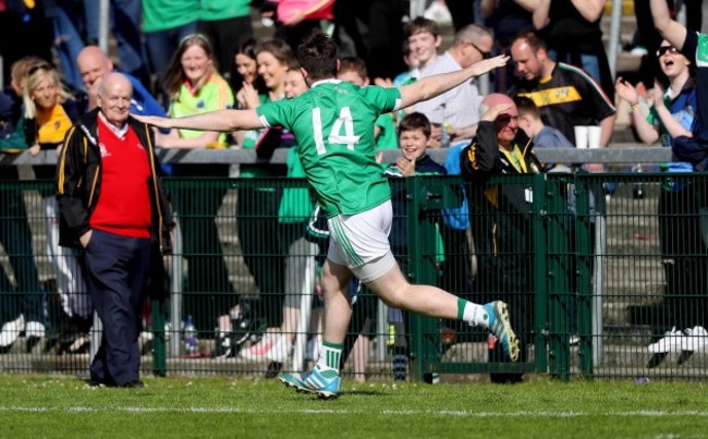 Sean Quigley celebrates scoring a late goal