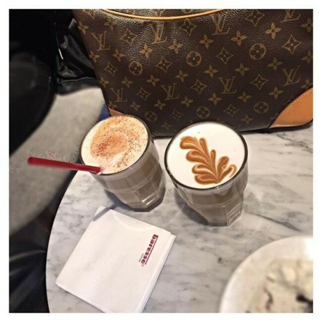 ☕️☕️ lovely life & a cup of coffee #lifestyle#copenhagen#meandfriends#lovemylouis#fashion#vesterbro#coffee#girltalk#