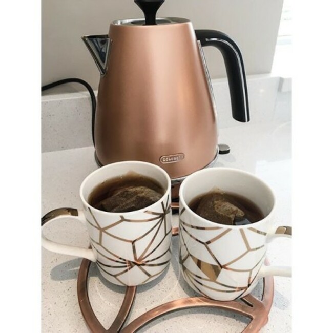First cuppa in casa Del keane #newhome#firstcuppa#teatime#makingahouseahome#delonghi#nexthome#barrystea#casadelkeane