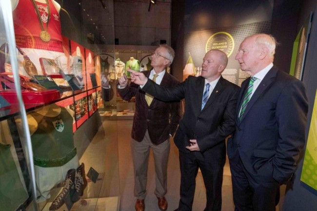 John Treacy and Michael Carruth with Pat Hickey