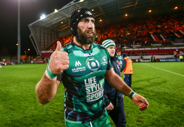 John Muldoon celebrate after the game