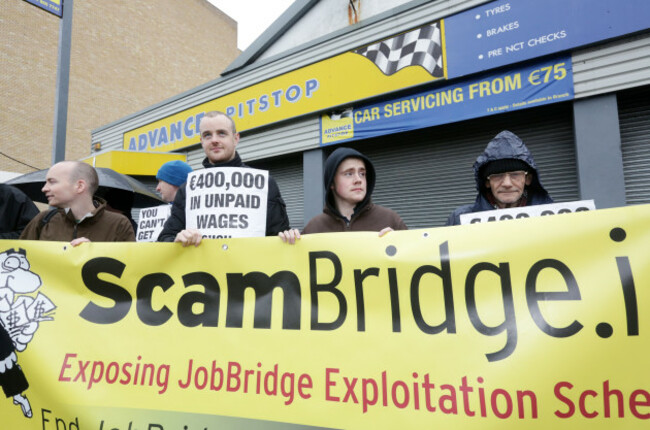 18/01/2014. Protest at Advance Pitstop over JobBri