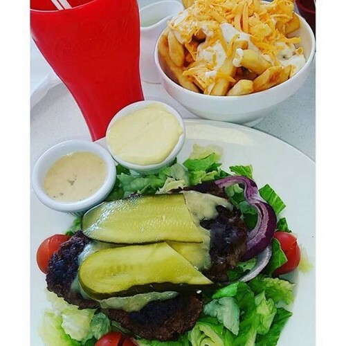 7 things everyone who's addicted to Eddie Rocket's secret sauce understands