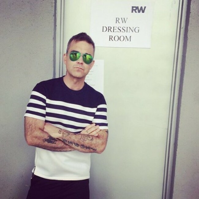 #dressingroom #sunglasses #dinamoareana #stripes #tattoos #Georgia