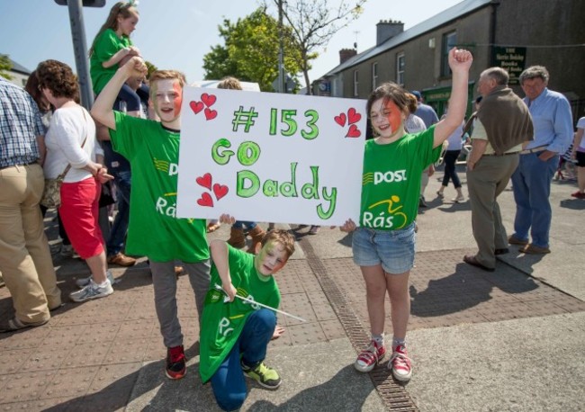 Fans cheer the An Post Rás into Skerries