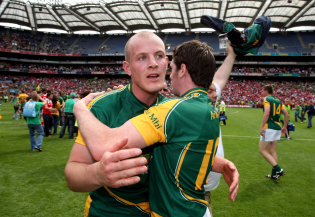 Joe Sheridan celebrates with Peadar Byrne