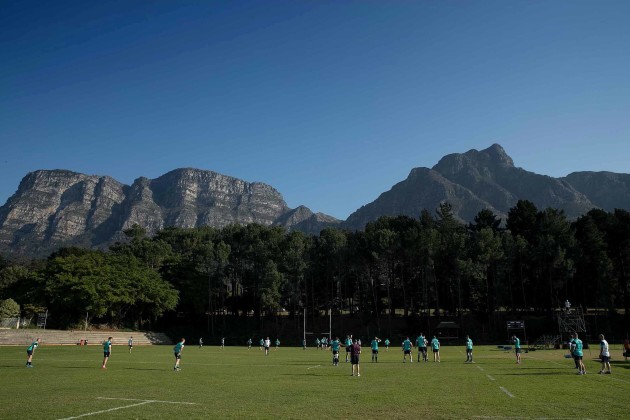 Ireland training with Table Mountain in the background during the training