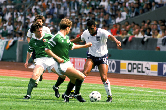 Soccer - European Championships - Euro 88 West Germany - Group Two - Ireland v England - Neckarstadion