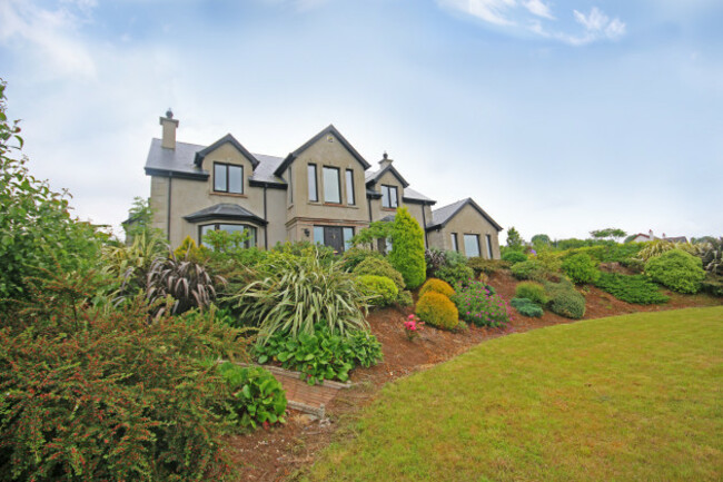 03ae32103a27af135920c7a067fe5112