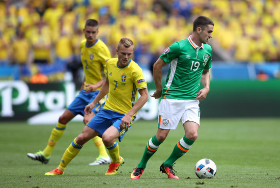 Republic of Ireland v Sweden - UEFA Euro 2016 - Group E - Stade de France