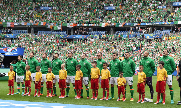 Ireland players stand for the National Anthem
