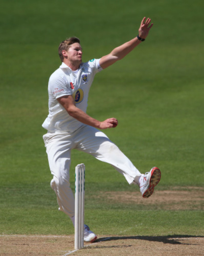 Warwickshire v Durham - Specsavers County Championship - Division One - Day Three - Edgbaston