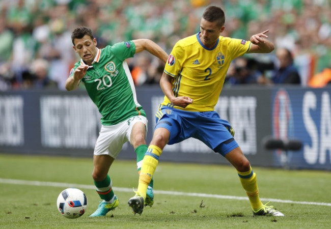 Republic of Ireland v Sweden - UEFA Euro 2016 - Group E - Stade de France