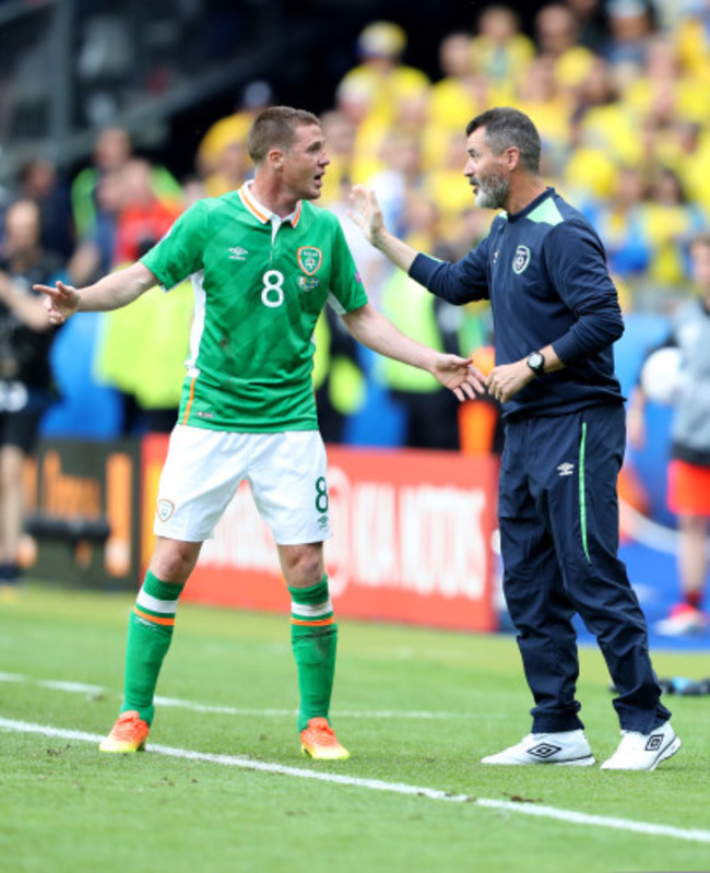 Republic of Ireland v Sweden - UEFA Euro 2016 - Group E - Stade de France