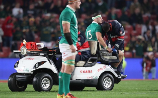 Ireland’s Robbie Henshaw goes off injured