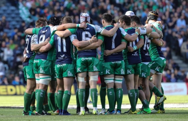 Connacht team huddle