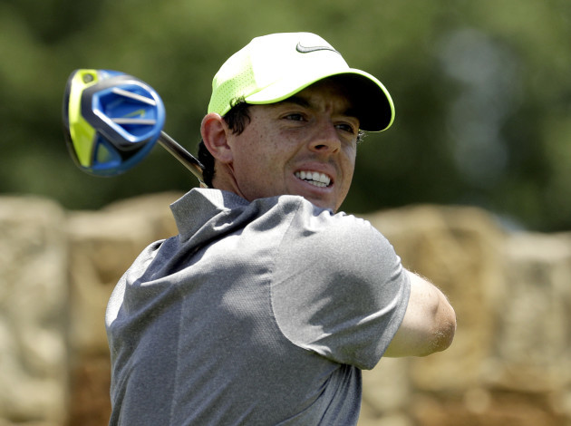 Golf McIlroy Out