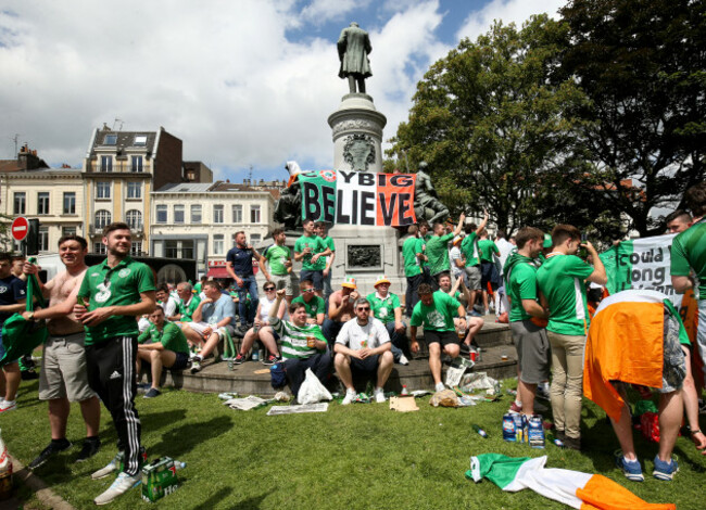 Italy v Republic of Ireland - UEFA Euro 2016 - Group E - Stade Pierre Mauroy