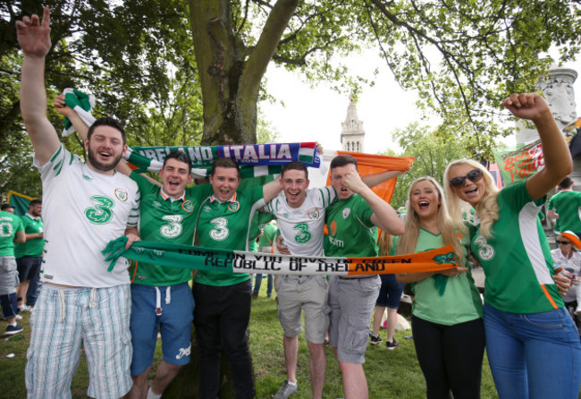 Italy v Republic of Ireland - UEFA Euro 2016 - Group E - Stade Pierre Mauroy