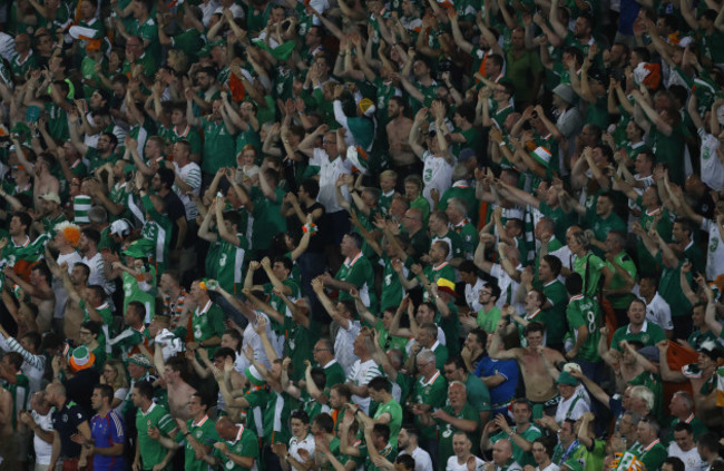 Italy v Republic of Ireland - UEFA Euro 2016 - Group E - Stade Pierre Mauroy