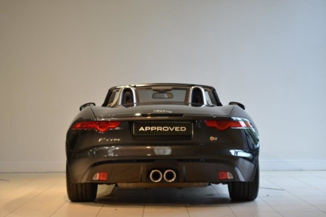 Jaguar_F-Type_Convertible_4