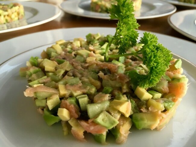 the-healthy-fat-and-saltiness-from-the-avocado-and-salmon-give-the-tartare-lots-of-flavor