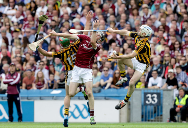 Eoin Larkin and Jonjo Farrell with Padraic Mannion