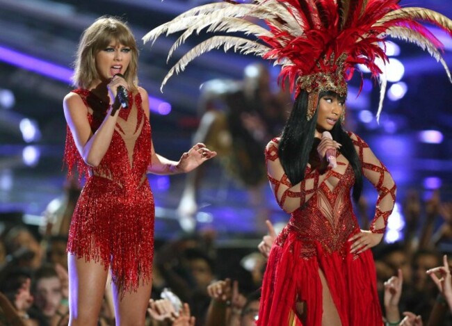 2015 MTV Video Music Awards - Show