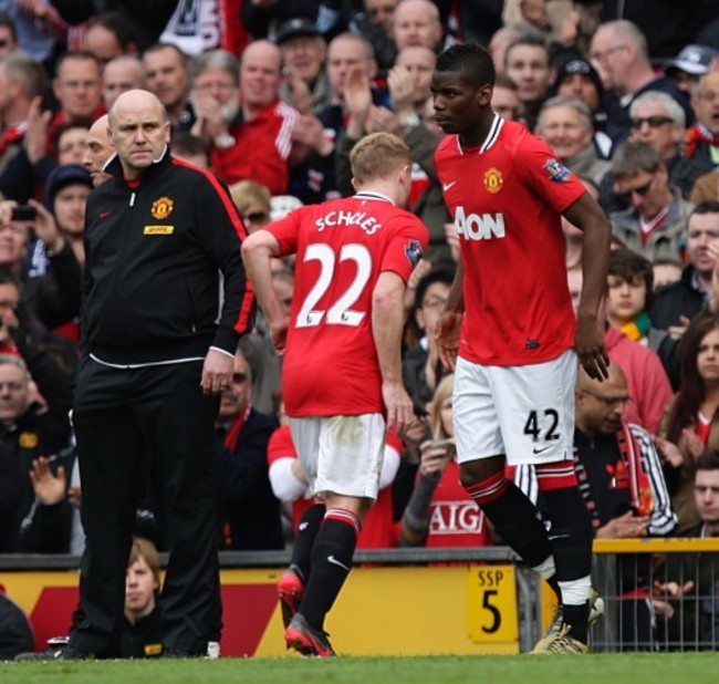 Soccer - Barclays Premier League - Manchester United v West Bromwich Albion - Old Trafford