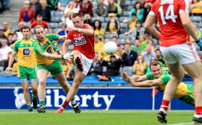 Paul Kerrigan scores the first goal of the game