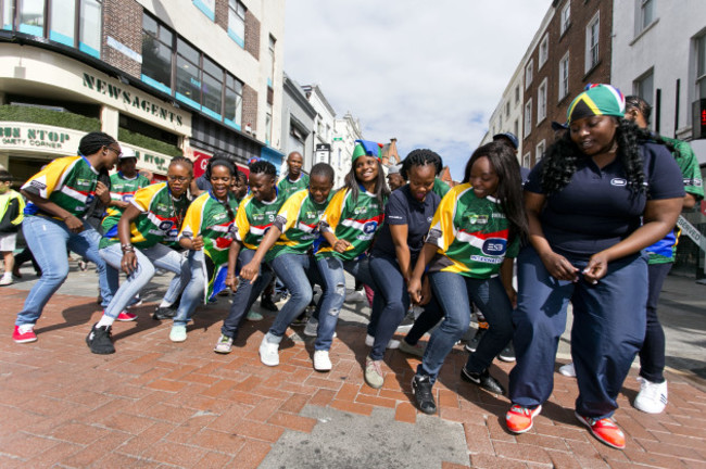 SA Gaels Performance on Grafton Street.  Photo Chris Bellew/Fennell Photography