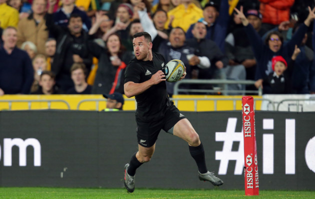 Ryan Crotty runs in a try