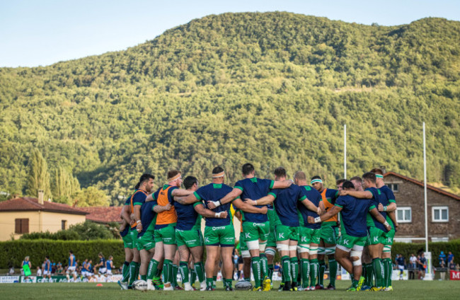 Connacht team huddle before the game