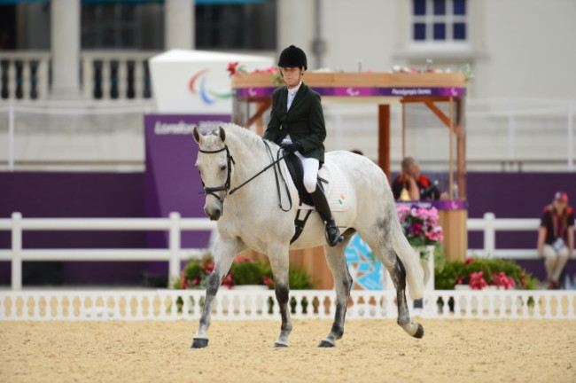 Helen Kearney rides Mister Cool and wins Bronze