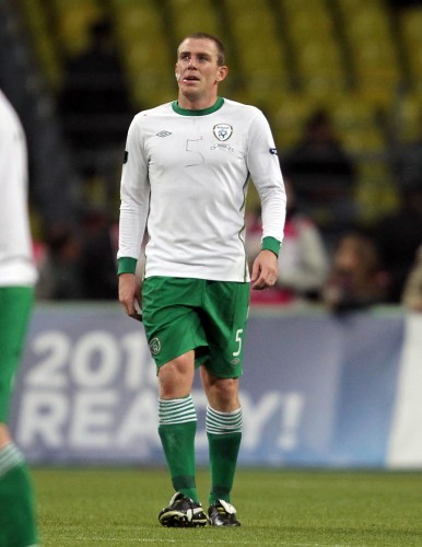 Richard Dunne with the number 5 written on his jersey
