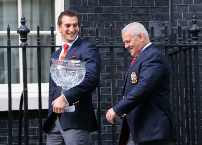 Sam Warburton and Warren Gatland arriving at 10 Downing Street