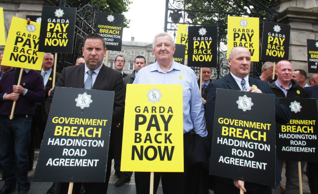 30/6/2016. Garda Pay Protests