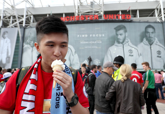 Manchester United v Manchester City - Premier League - Old Trafford