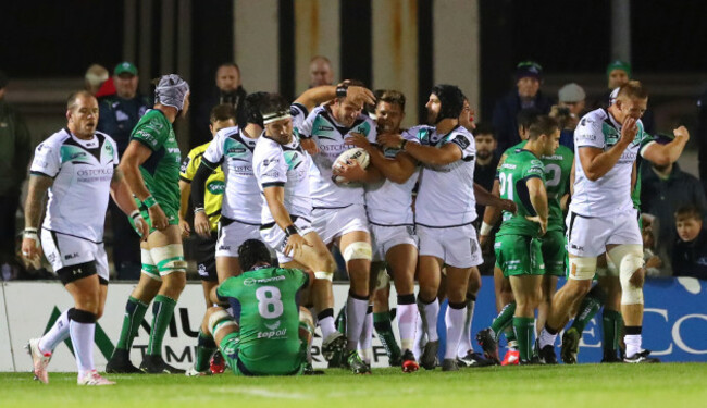 Tyler Ardron celebrates scoring his sides second try